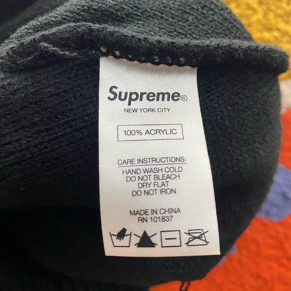 Supreme toque - Picture 3 of 5